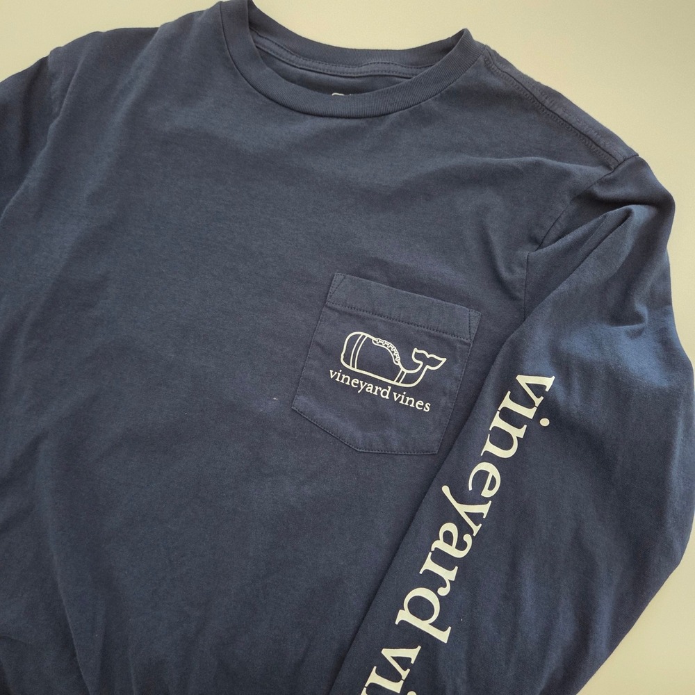 Vineyard Vines T-Shirt Navy Blue Football Graphic Pocket Long Sleeve Mens XS